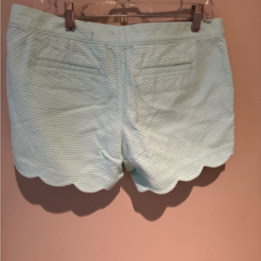 Lilly Pulitzer Mint Green Scallop Hem Women Buttercup Shorts - Picture 2 of 4